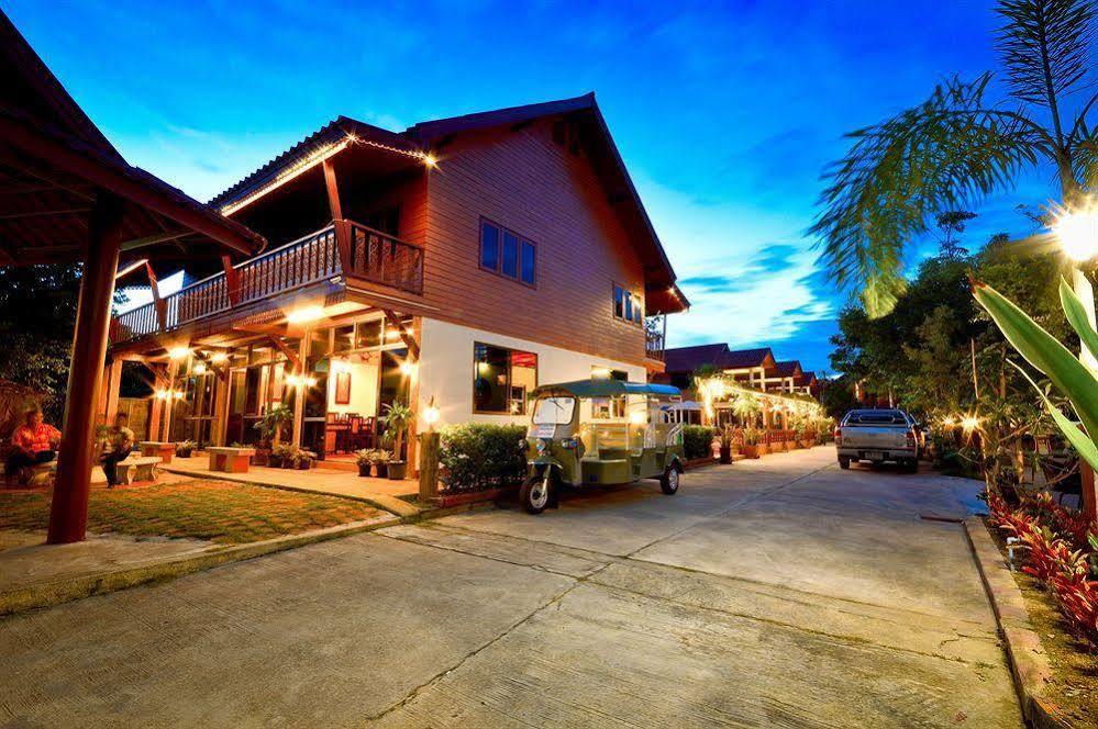 Avila Resort Pattaya Praia de Jomtien Exterior foto